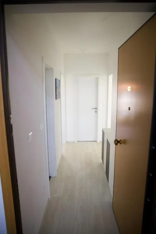 Apartment Mtm Split
